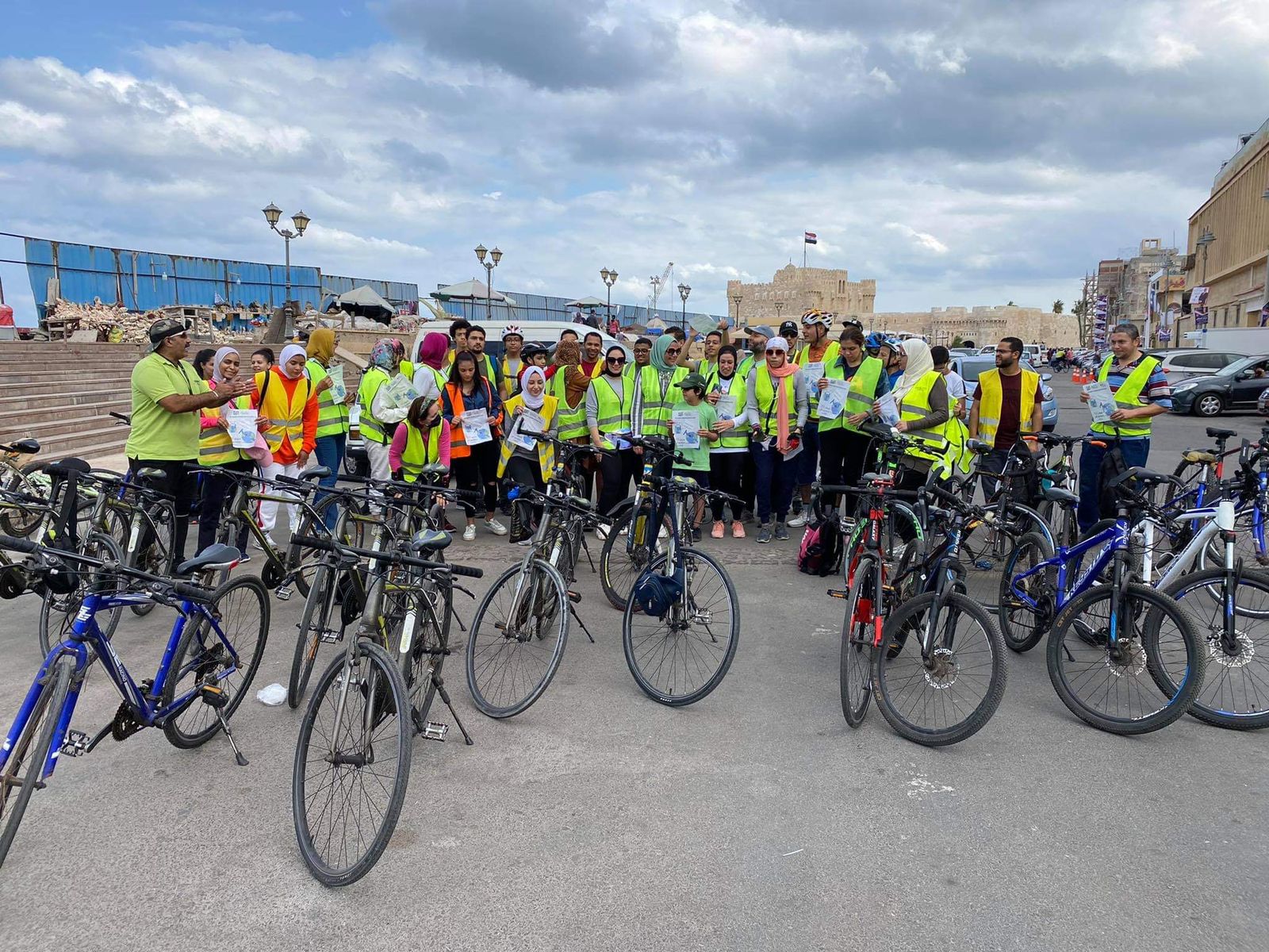 The Youth Love Egypt (YLE) Foundation organized a cycle marathon in Alexandria